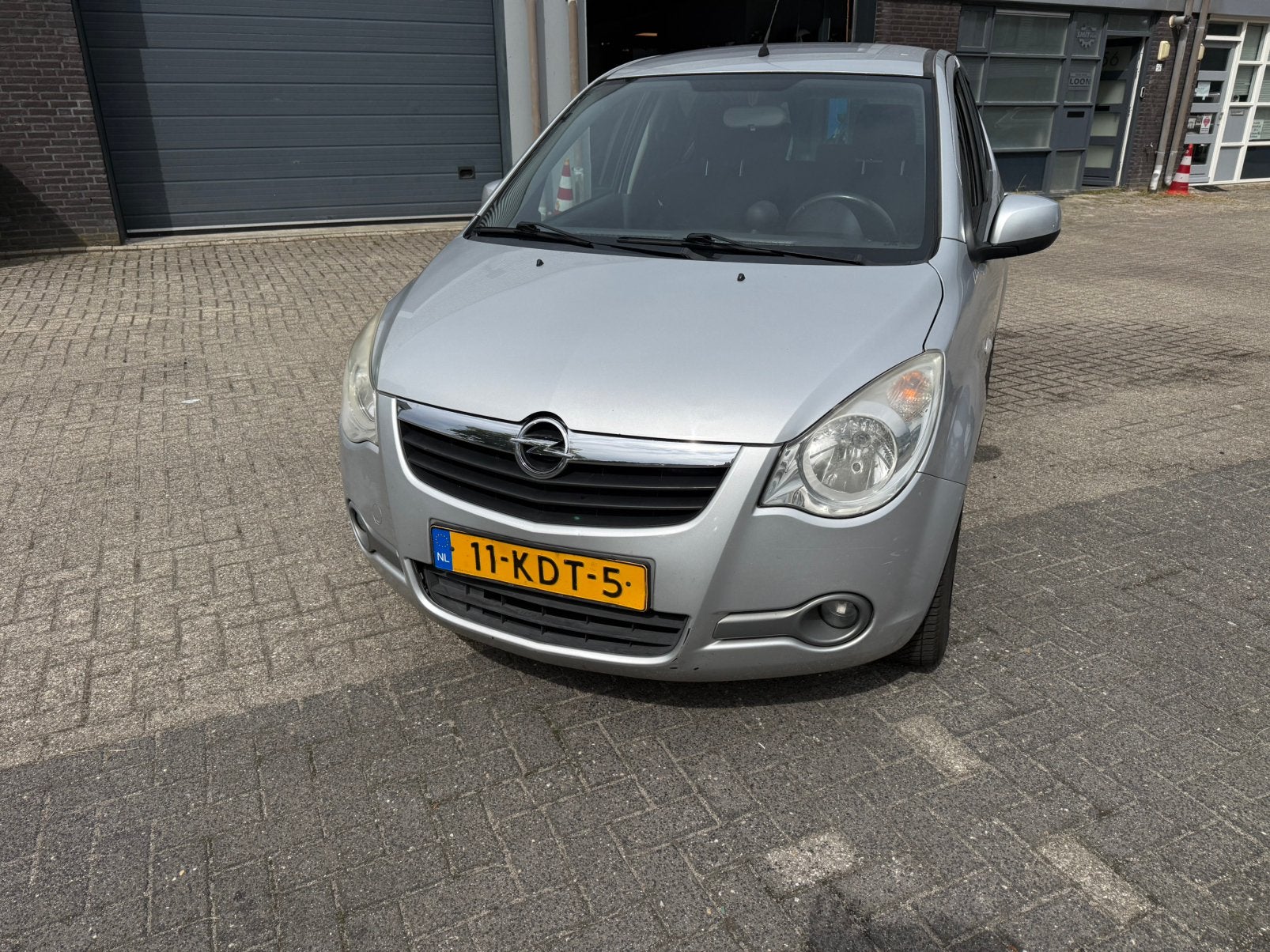 Opel Agila 1.0 12V 2009 Grijs, Auto's, Opel, 996 cc, Origineel Nederlands, Handgeschakeld, Particulier