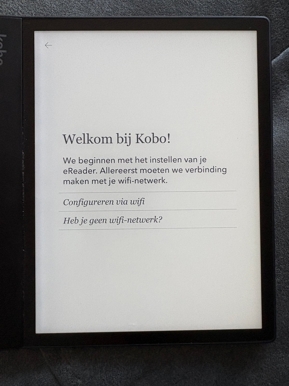 Kobo e-reader met hoesje, Computers en Software, E-readers, Gebruikt, 8 GB, Touchscreen, Ophalen of Verzenden