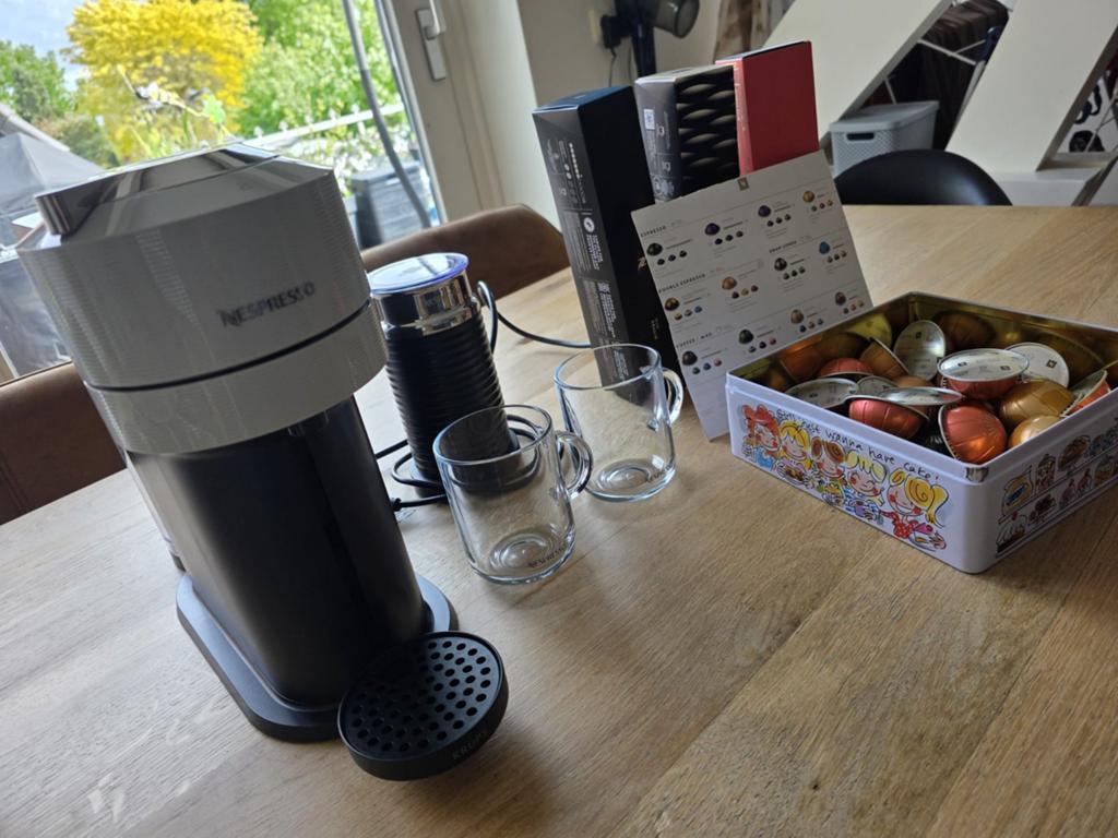 Krups Vertuo Next XN9105., Koffiemachine, Ophalen of Verzenden, Zo goed als nieuw, Koffiepads en cups