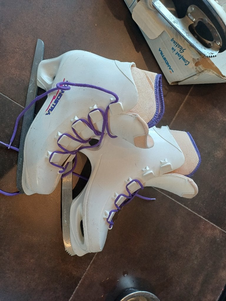 KUNST SCHAATSEN, Sport en Fitness, Zo goed als nieuw, Kunstschaatsen, Ophalen, Overige merken