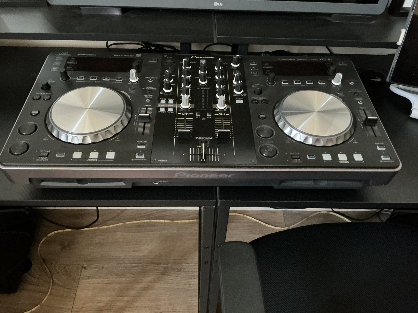 Pioneer r1 met flightcase in nieuwstaat, Ophalen, Zo goed als nieuw, Pioneer