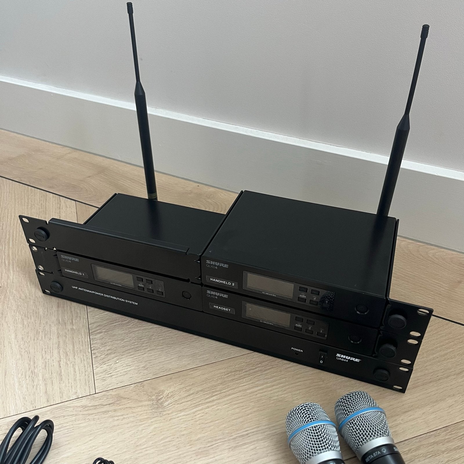 Shure QLXD K51 Draadloos Microfoonsysteem met UA844 Distri, Shure, Ophalen of Verzenden, Zo goed als nieuw, Zangmicrofoon