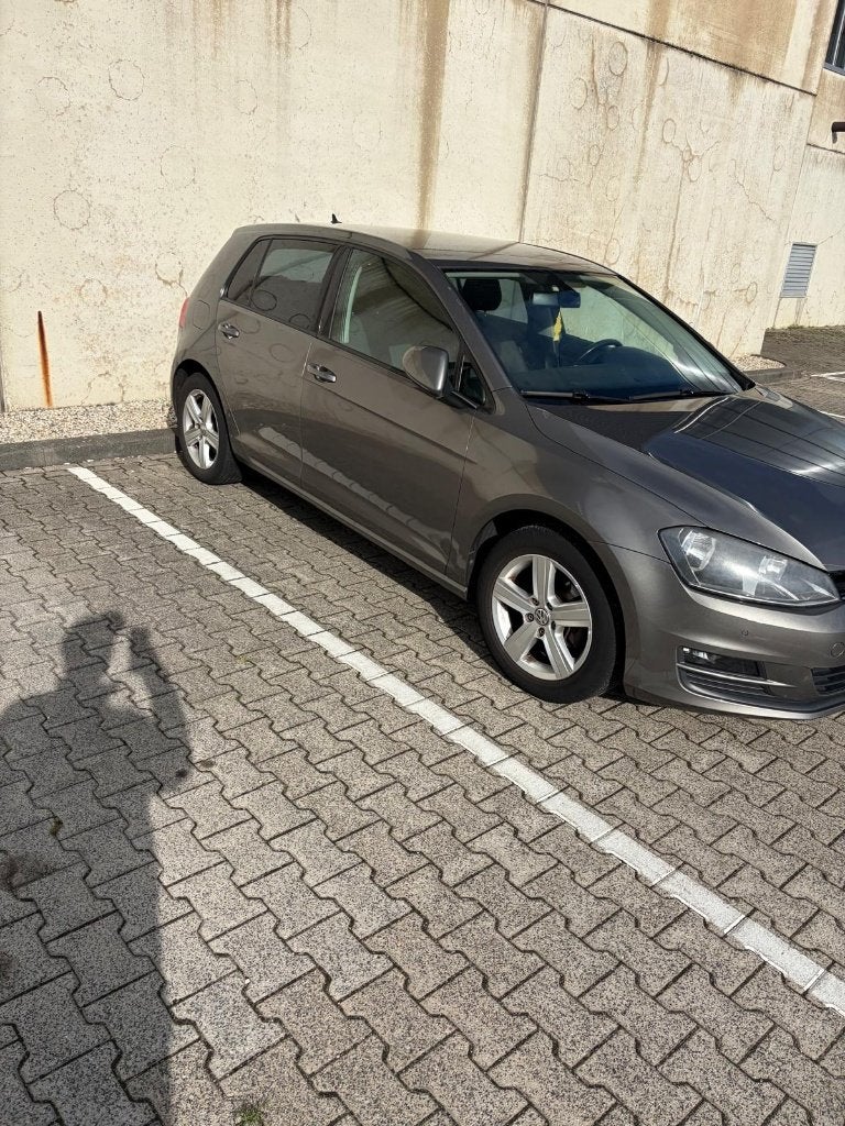 Volkswagen Golf 1.2 TSI 77KW 5D 2013 Grijs, Auto's, Voorwielaandrijving, 4 cilinders, Electronic Stability Program (ESP), 610 kg