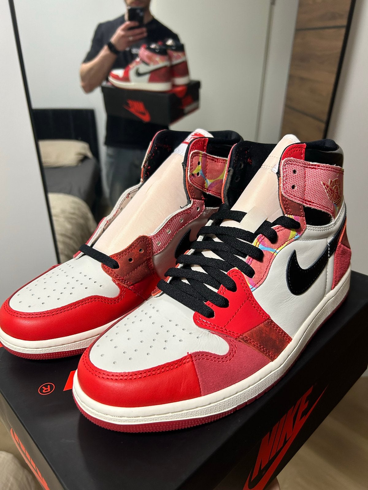 Nike Air Jordan 1 spiderverse maat 45, Ophalen of Verzenden, Nieuw, Sneakers of Gympen