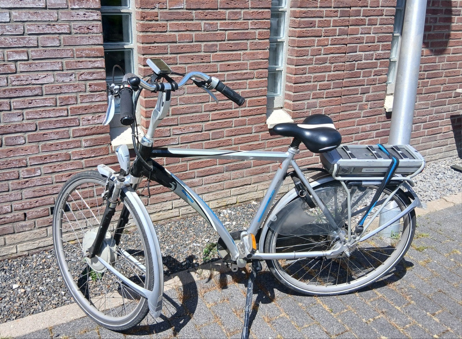ELEKTRISCHE FIETS 25 KM PER UUR 28 inch, Fietsen en Brommers, Ophalen, Gebruikt, Versnellingen, Batavus