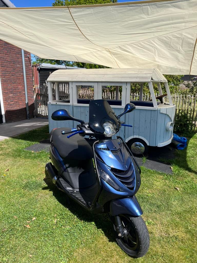 Piagio zip 50cc 4t geel kenteken, Ophalen, Zo goed als nieuw, Benzine, Zip