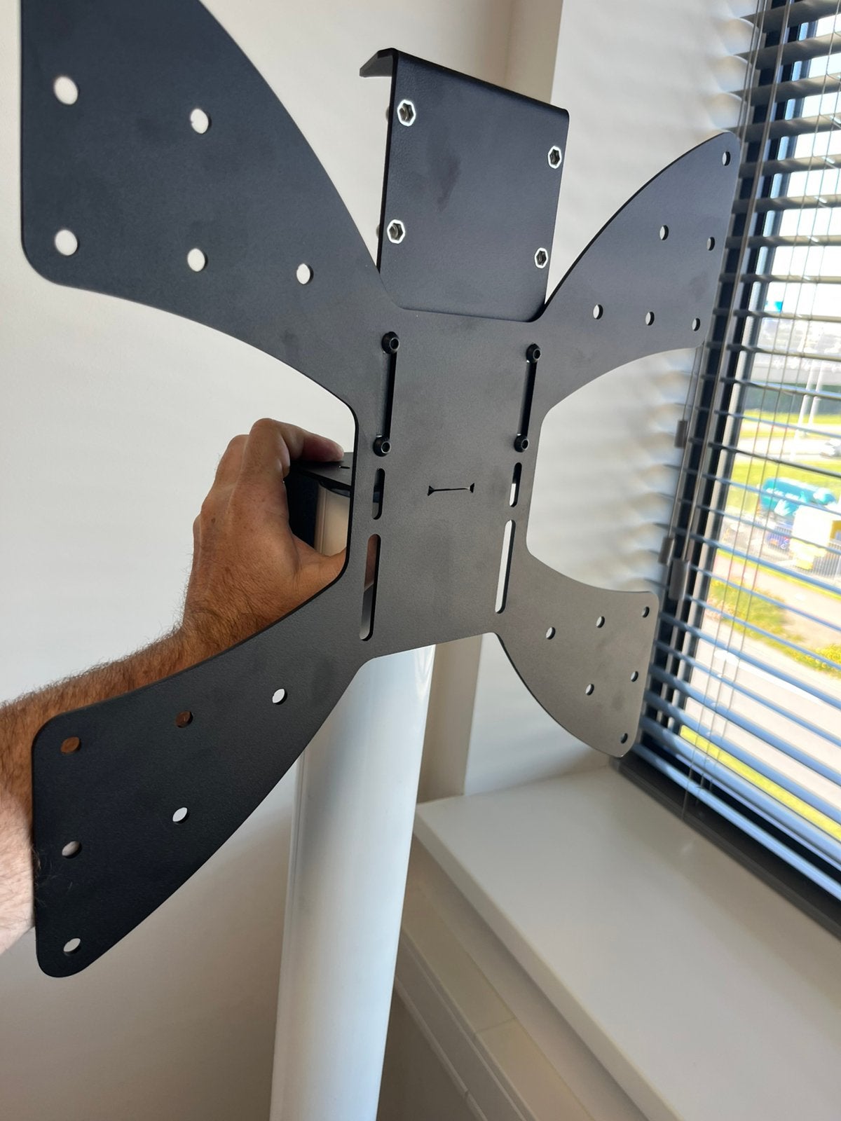 Smart metals TV steun met zware metalen voet 150 cm hoog, Audio, Tv en Foto, Televisiebeugels, Ophalen, Zo goed als nieuw