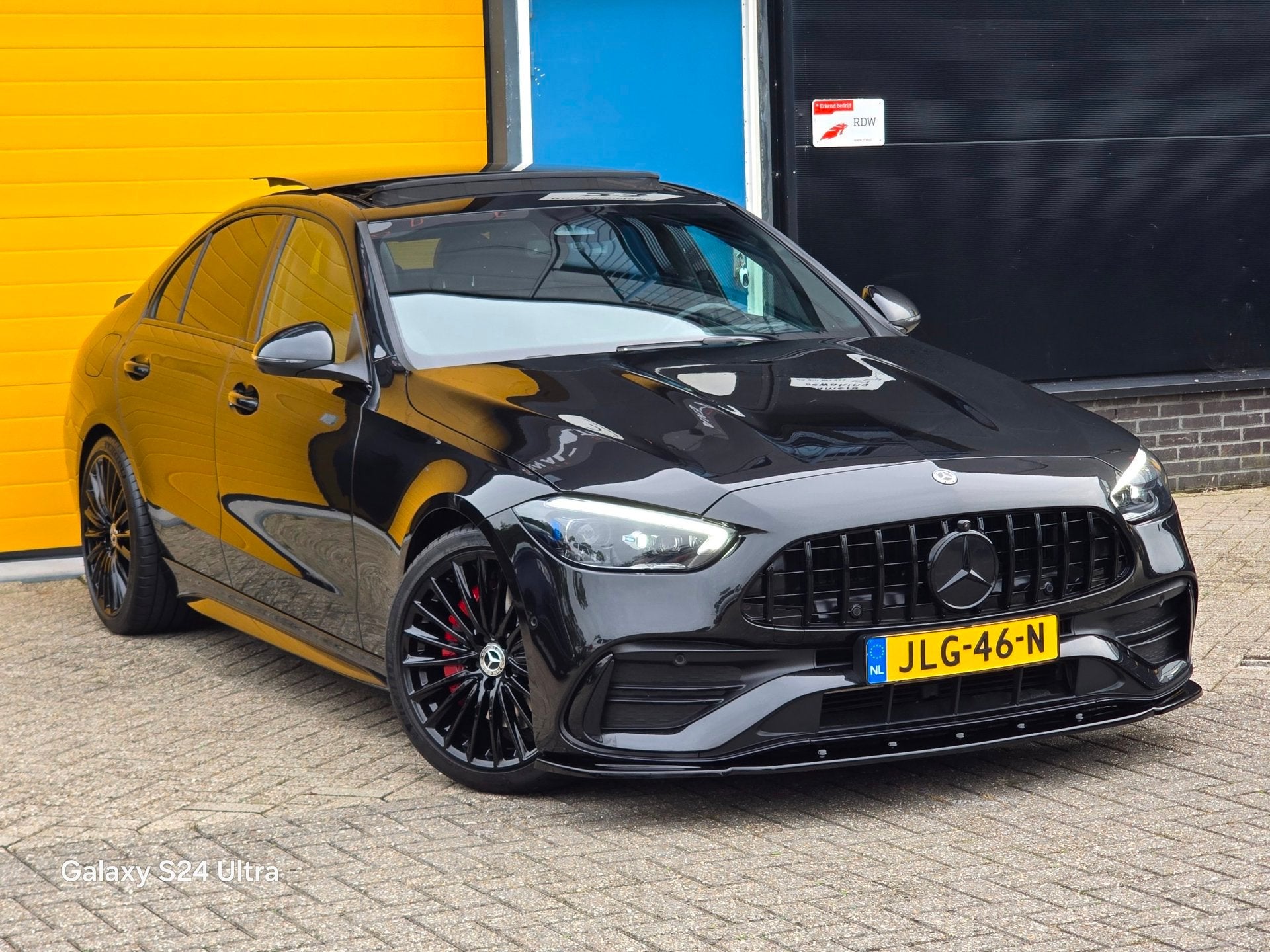 Mercedes-Benz C-klasse 180 AMG Line / Aut /Head Up / Leder /, Auto's, Automaat, 4 cilinders, Zwart, Leder