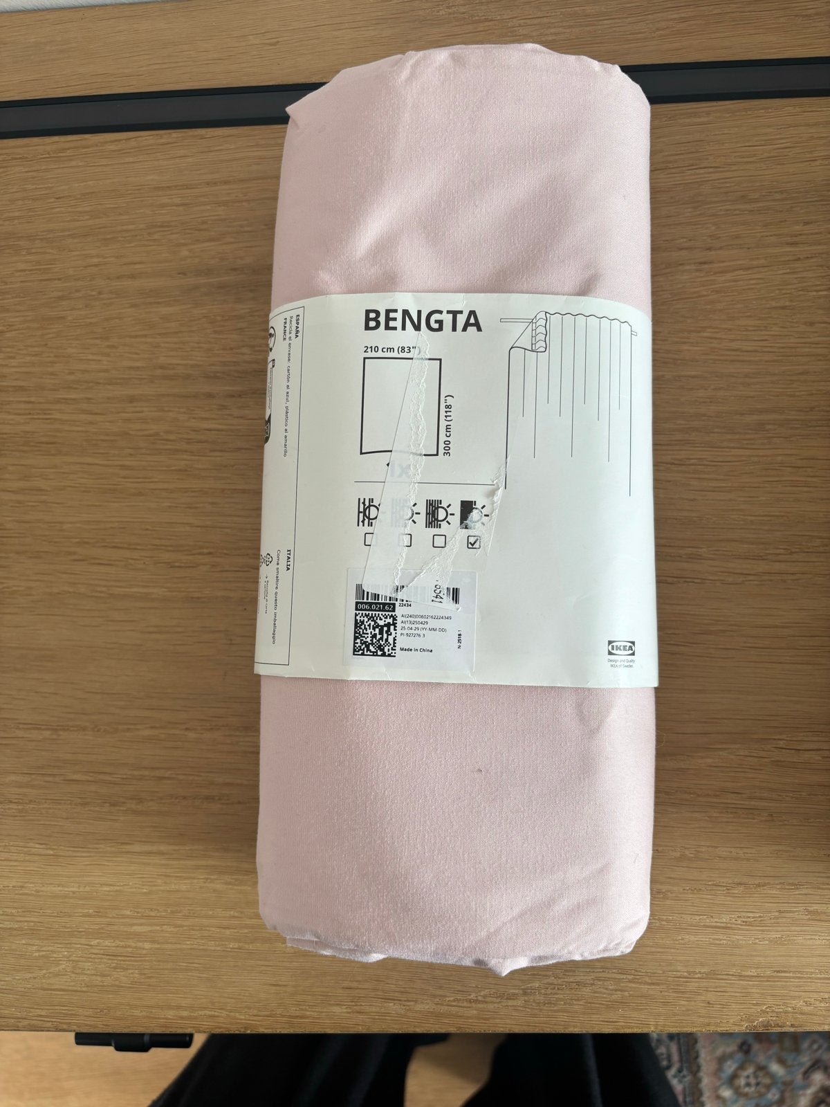 IKEA BENGTA Verduisterend rolgordijn roze 210x300 cm, Huis en Inrichting, Stoffering | Gordijnen en Lamellen, Verduisterend, Nieuw