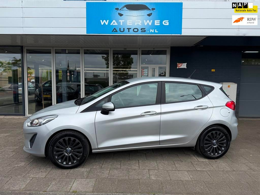 Ford Fiesta 1.1i NAVI/DEALER ONDERHOUDEN|NAP|1STE EIG., Stof, 23 km/l, Origineel Nederlands, Bedrijf