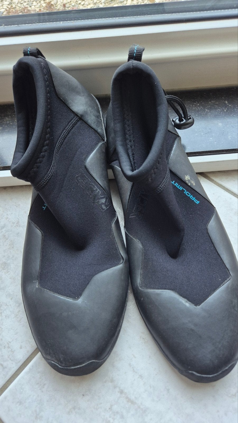 Prolimit raider waterschonen maat 45, zgan, Watersport en Boten, Watersportkleding, Ophalen, Wetsuit