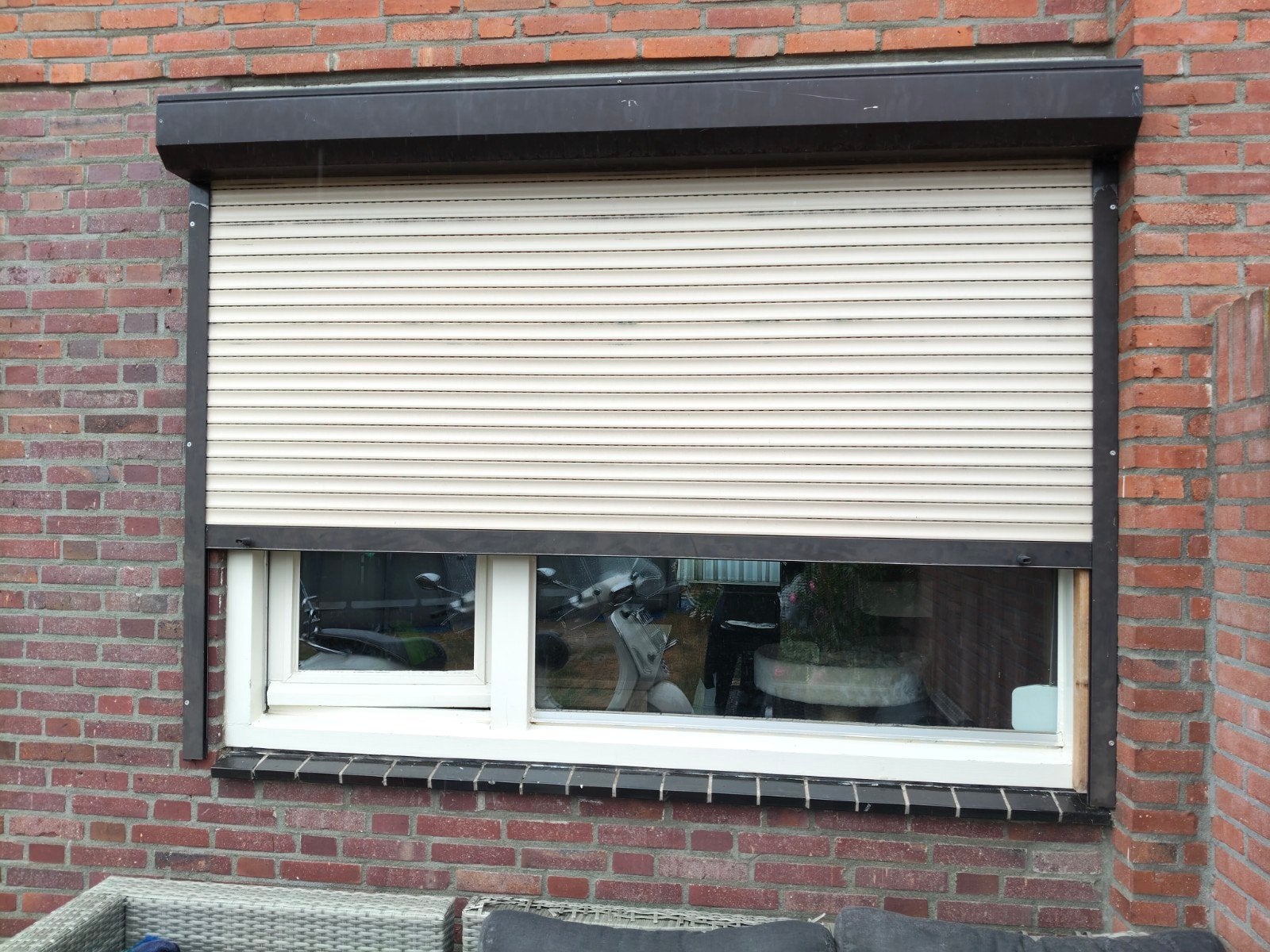 Gebruikt rolluik, crèmekleurig, 150-200 cm breed, Gebruikt, 100 tot 150 cm, Ophalen of Verzenden, 150 tot 200 cm