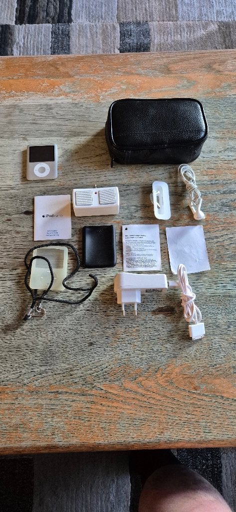 Ipod Apple Model A1236 met toebehoren., Ophalen of Verzenden, Gebruikt, Classic