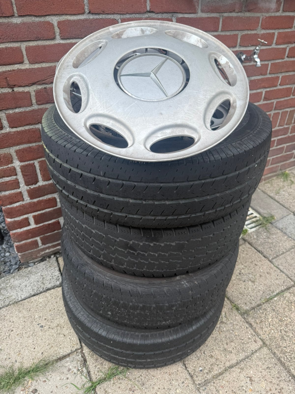 Vito w638 velgen met doppen, Ophalen, Zo goed als nieuw