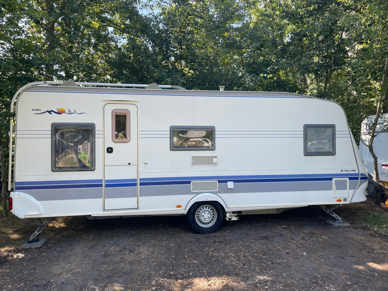 Hobby 560 KMFE | 2006 | Stapelbed | Fransbed|, Rondzit, Hobby, Particulier, 6 tot 7 meter