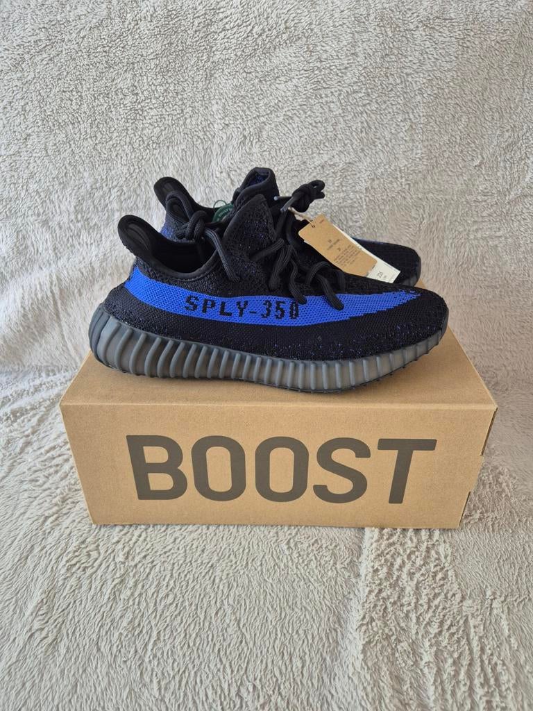 Yeezy 350 Dazzling Blue EU 38 2/3, Kleding | Dames, Adidas Yeezy, Blauw, Nieuw, Ophalen of Verzenden