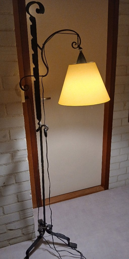 Vintage smeedijzeren vloerlamp, Huis en Inrichting, Ophalen, Zo goed als nieuw, 150 tot 200 cm