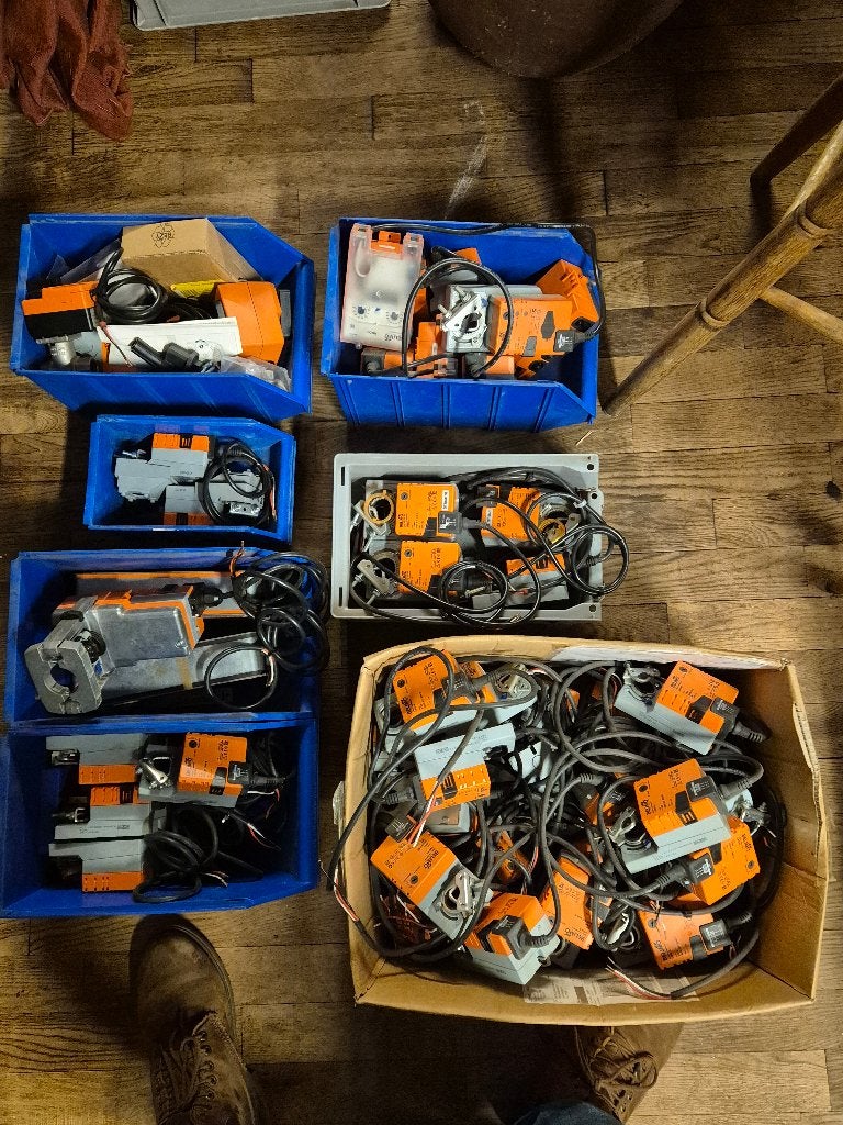 Diverse Types nieuwe Belimo klepmotoren, Ophalen, Minder dan 30 cm, Overige typen, Nieuw