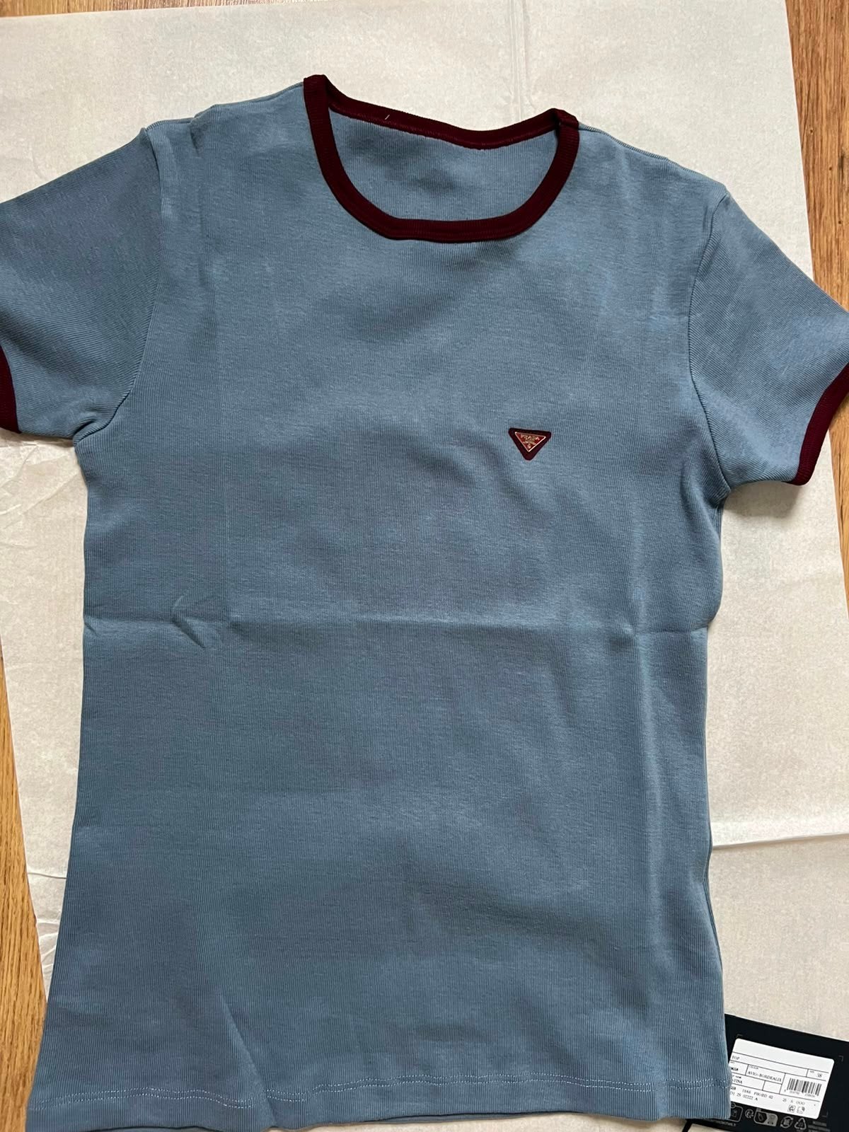 stijlvol T-shirt met logo, Ophalen of Verzenden, Zo goed als nieuw