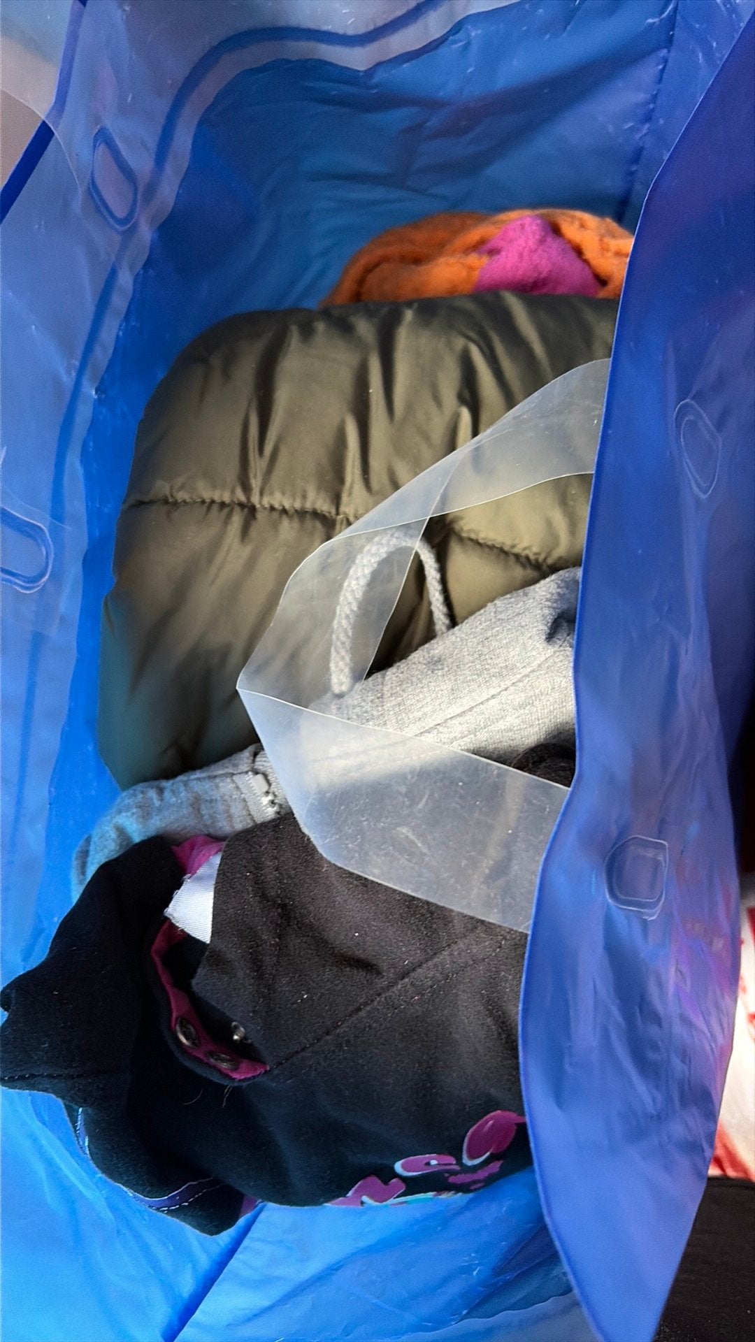 Tassen meisjeskleding maat 146 tot maat L en knuffels, Ophalen, Gebruikt, Jongen of Meisje