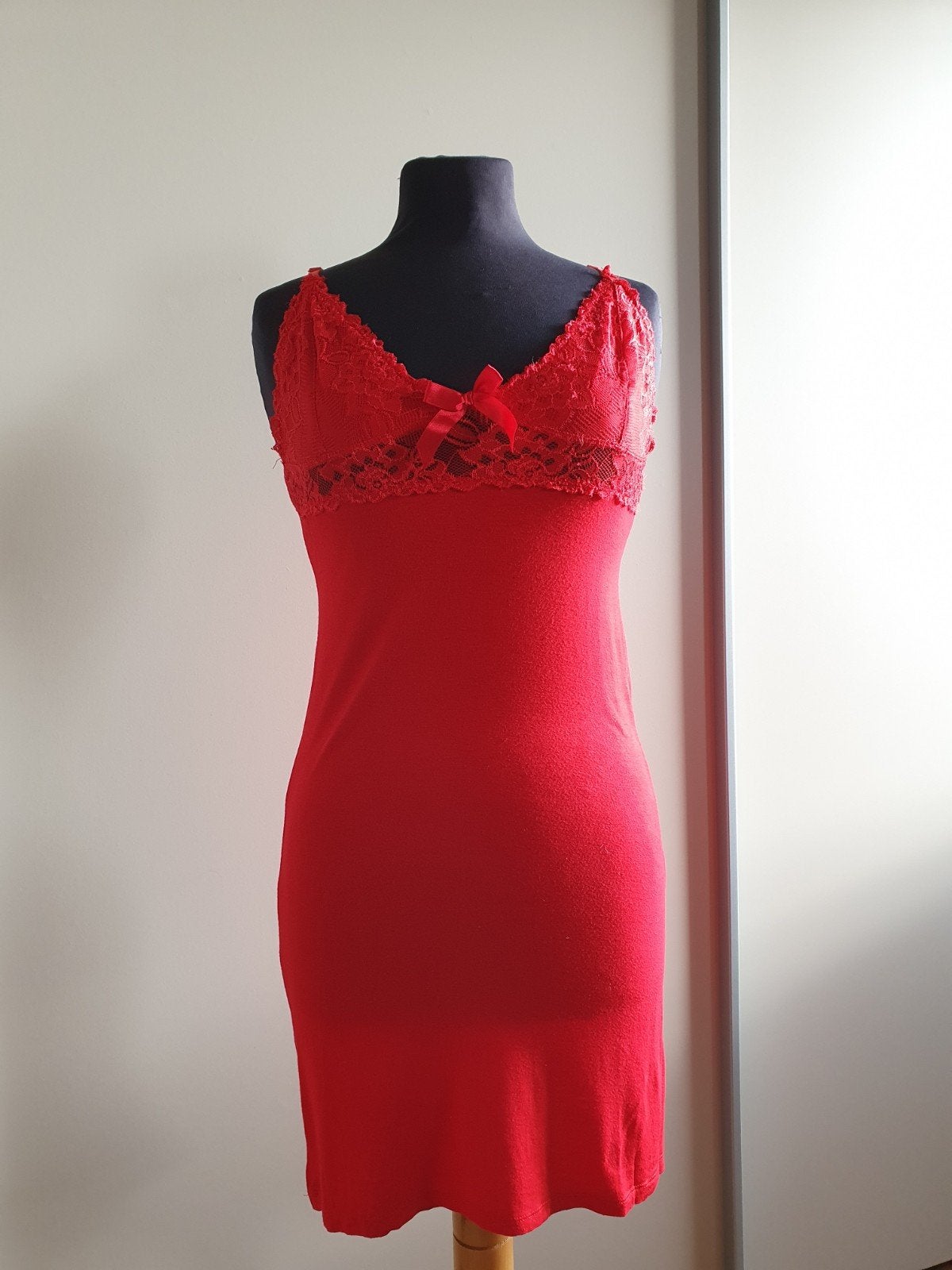 Rood nachthemd met kant en strikje, Onbekend, Ophalen of Verzenden, Rood, Nachtkleding