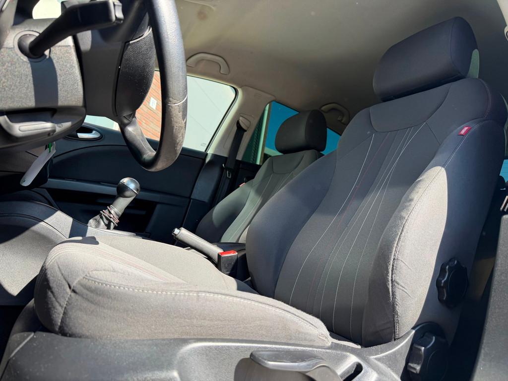 Seat Leon 1.2 TSI Ecomotive COPA / Navi / Cruise / 5DRS / NA, Voorwielaandrijving, Euro 5, Stof, Gebruikt