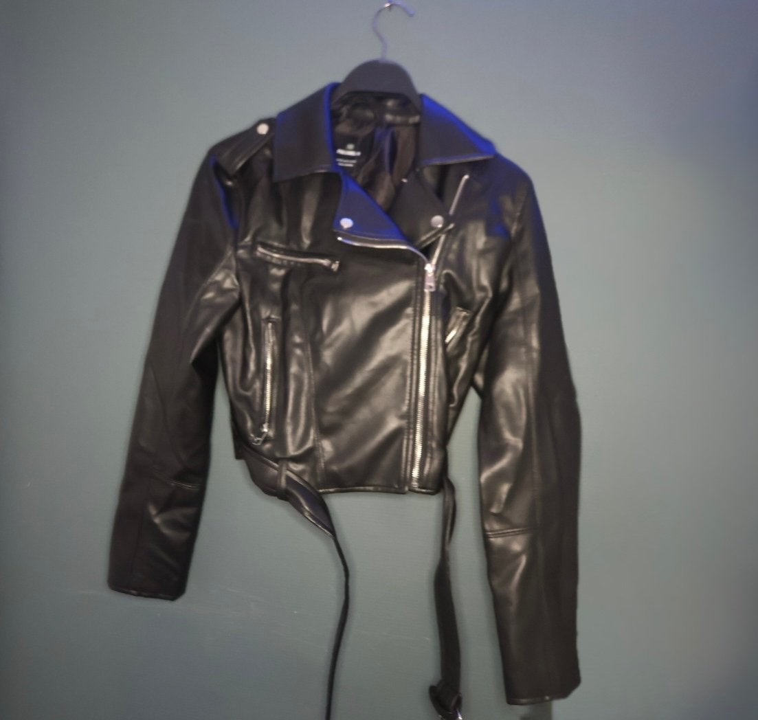 Zwarte leren bikerjack van Pull&Bear, Ophalen of Verzenden, Zo goed als nieuw, Maat 36 (S), Zwart