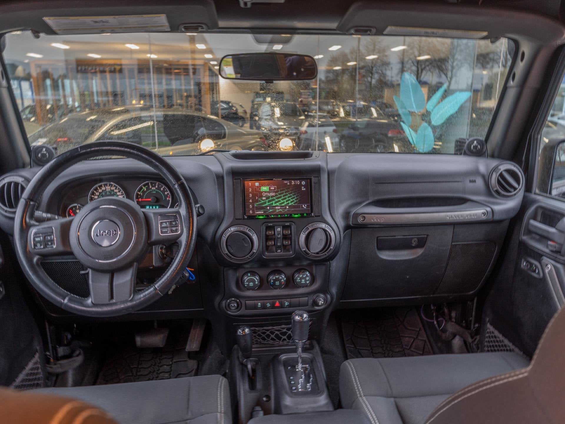 Jeep Wrangler Unlimited 3.6 Sahara | Cruise | Side step | Li, Automaat, Euro 5, Stof, Gebruikt