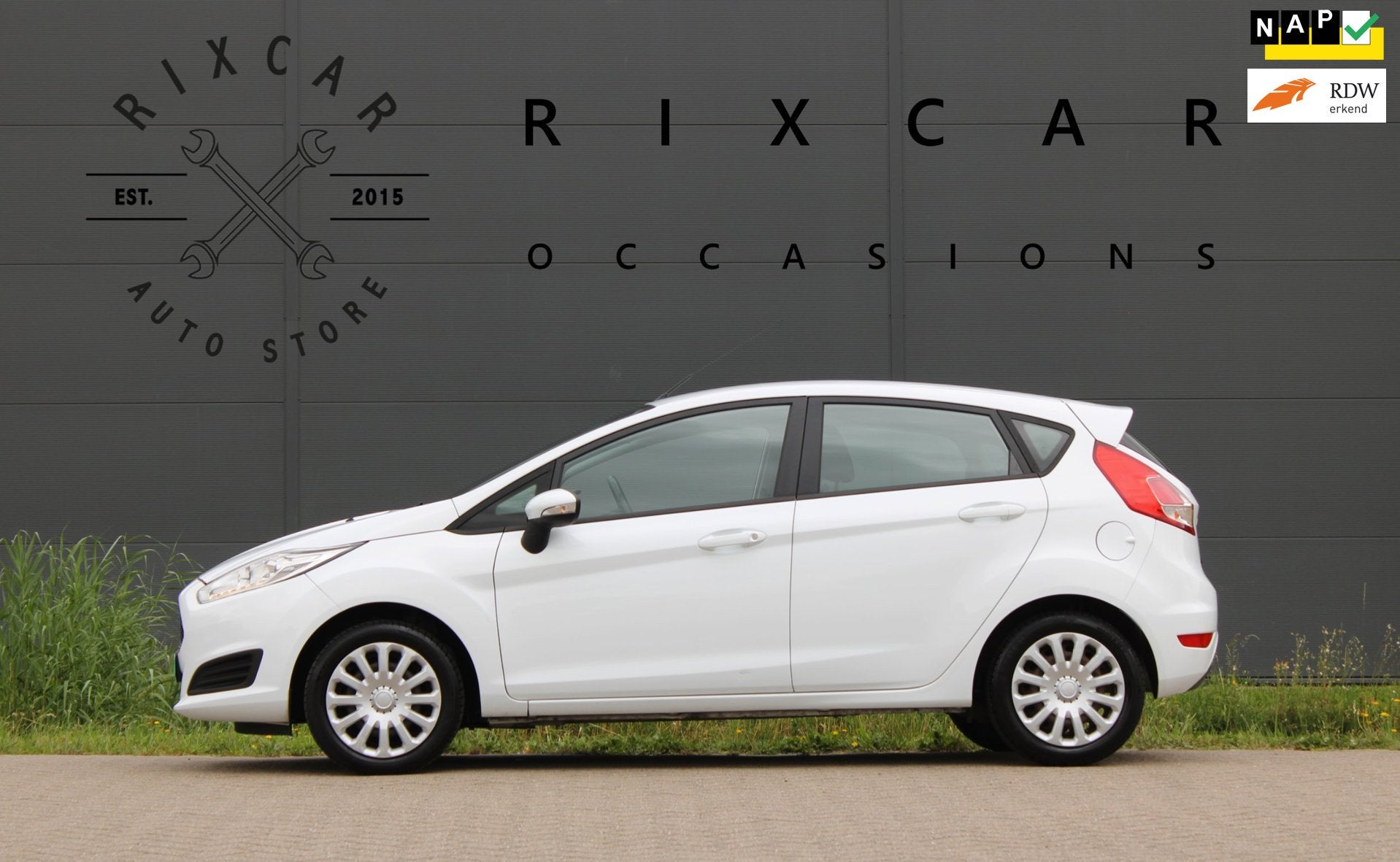 Ford Fiesta 1.0 Style Airco Nav Bluetooth NweDistributiesnaa, Auto's, Ford, 525 kg, Origineel Nederlands, Bedrijf, Handgeschakeld