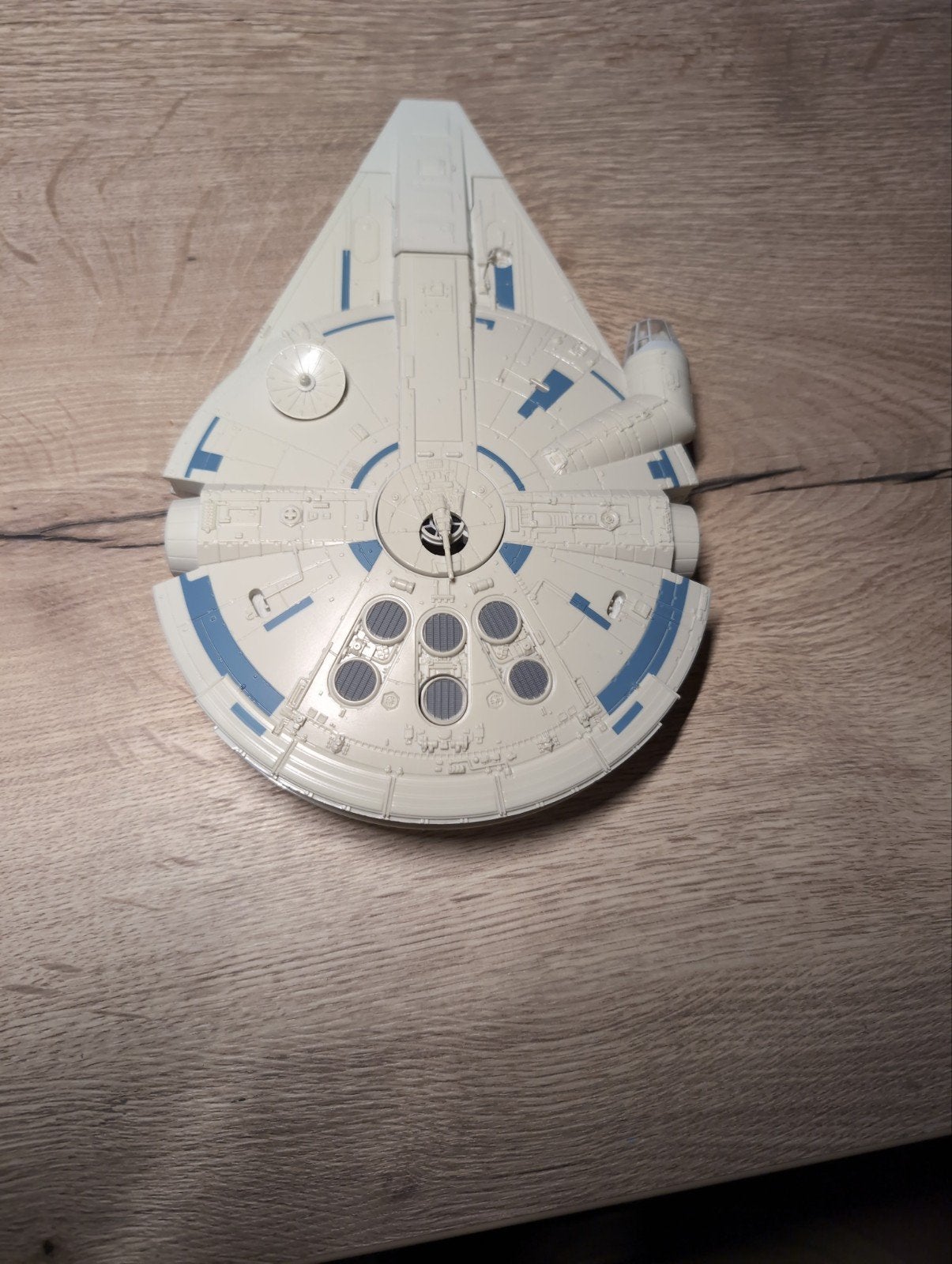 Star Wars Millennium Falcon met licht & geluid, Verzamelen, Star Wars, Ophalen of Verzenden, Zo goed als nieuw