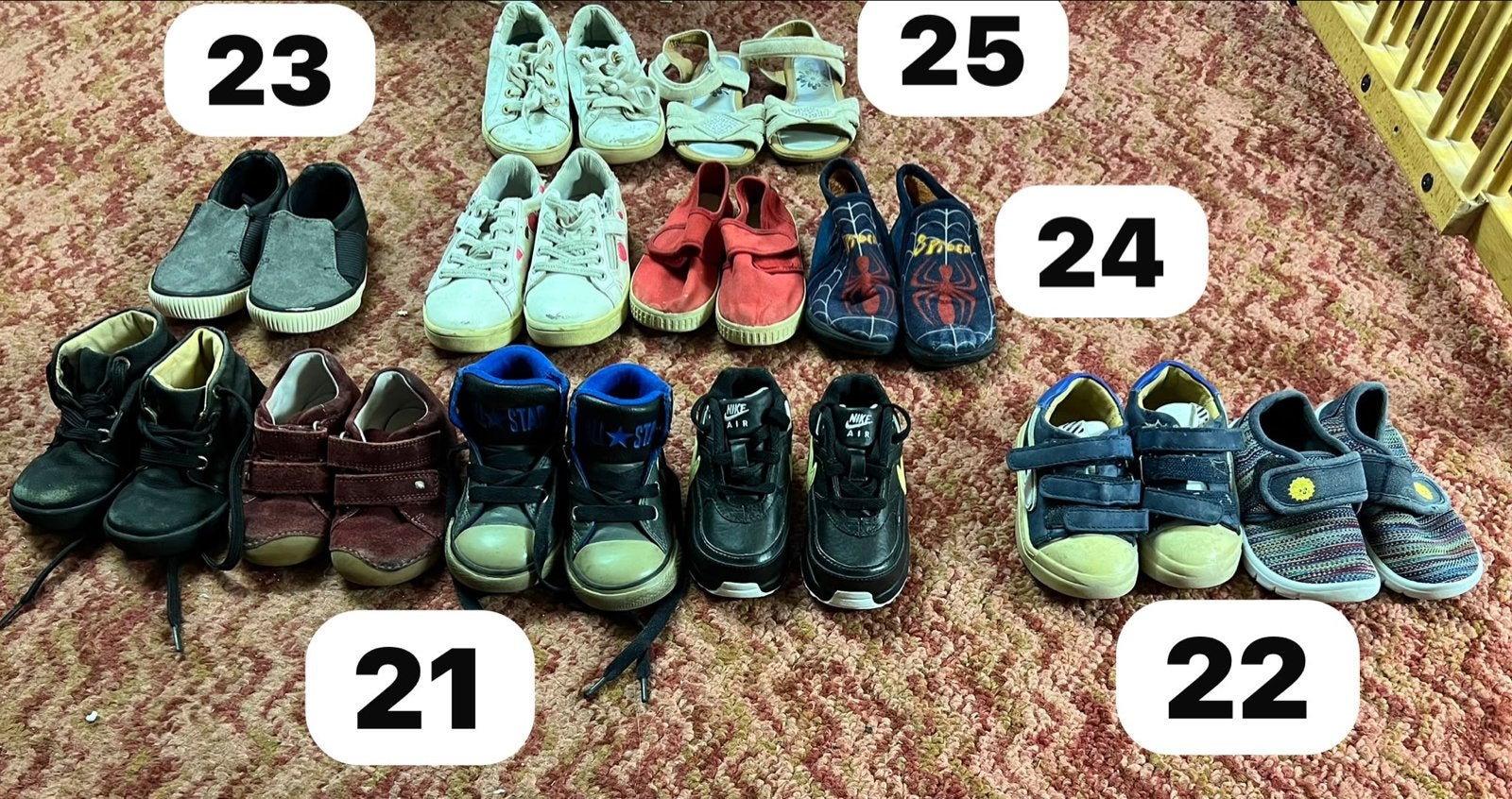 Pakket Kinderschoenen (o.a. Nike, All Star) – Maat 21 t/m 25, Ophalen, Gebruikt, Jongen of Meisje, Overige typen