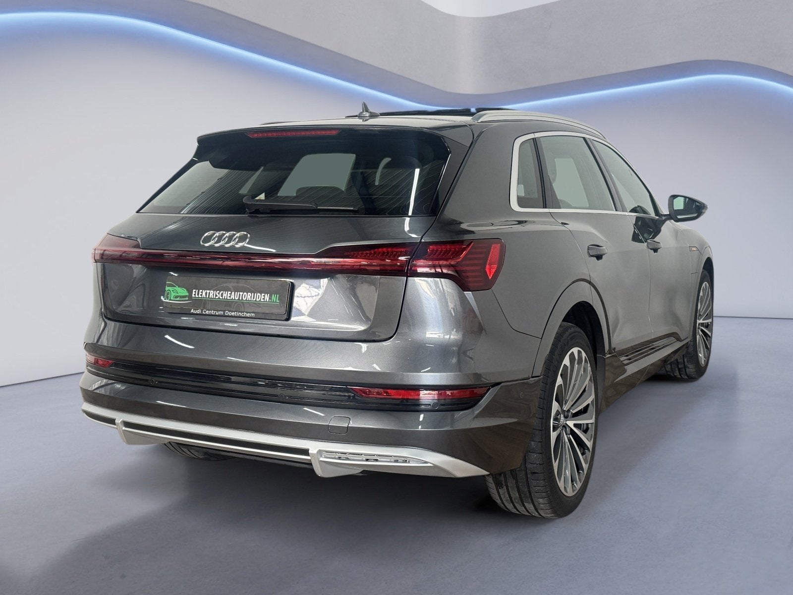 Audi E-tron 55 quattro S edition 95 kW|B&O| PANO |NAP|, Auto's, Automaat, 95 kWh, 1583 min, 259 min