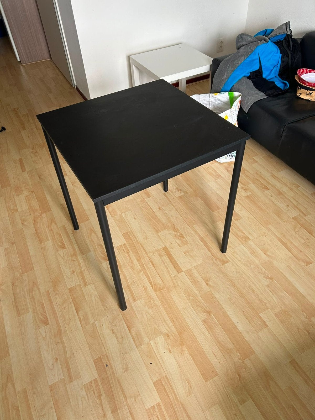 Table + chair, Ophalen, Zo goed als nieuw, 75 cm of meer, 60 cm of meer