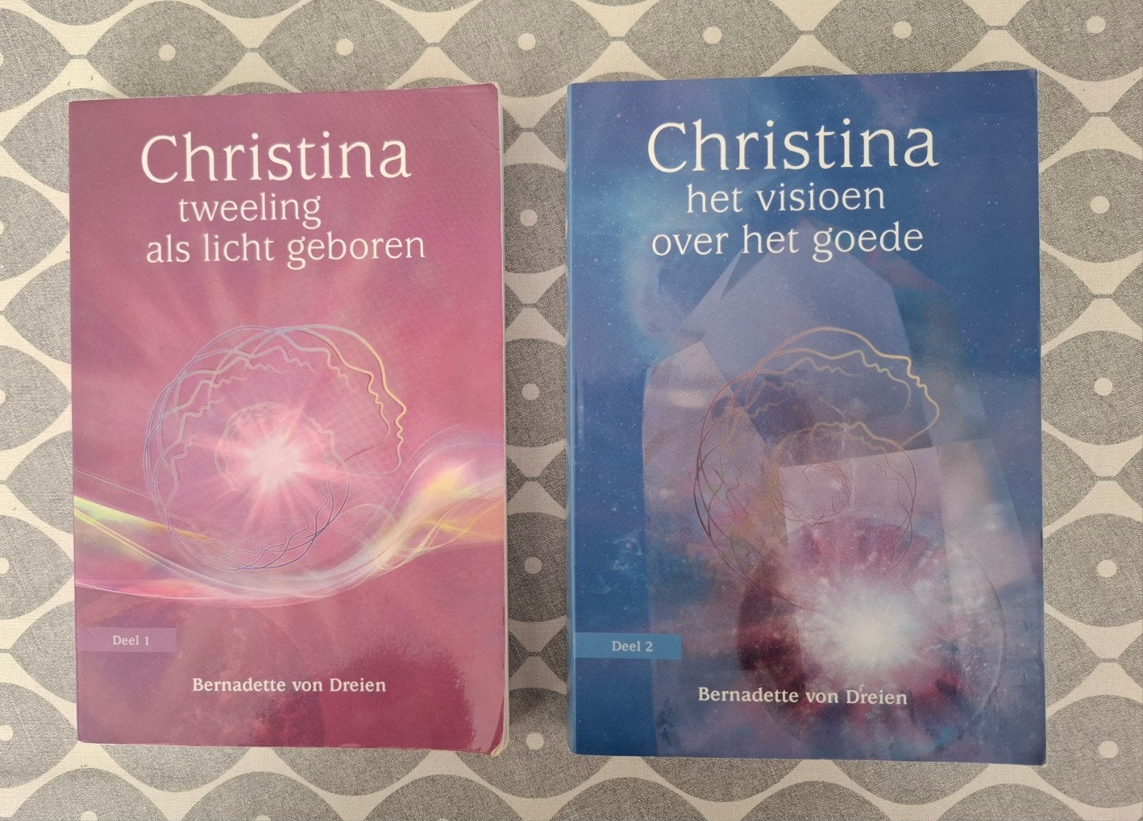 Christina, deel 1 + 2, Bernadette von Dreien, Ophalen of Verzenden