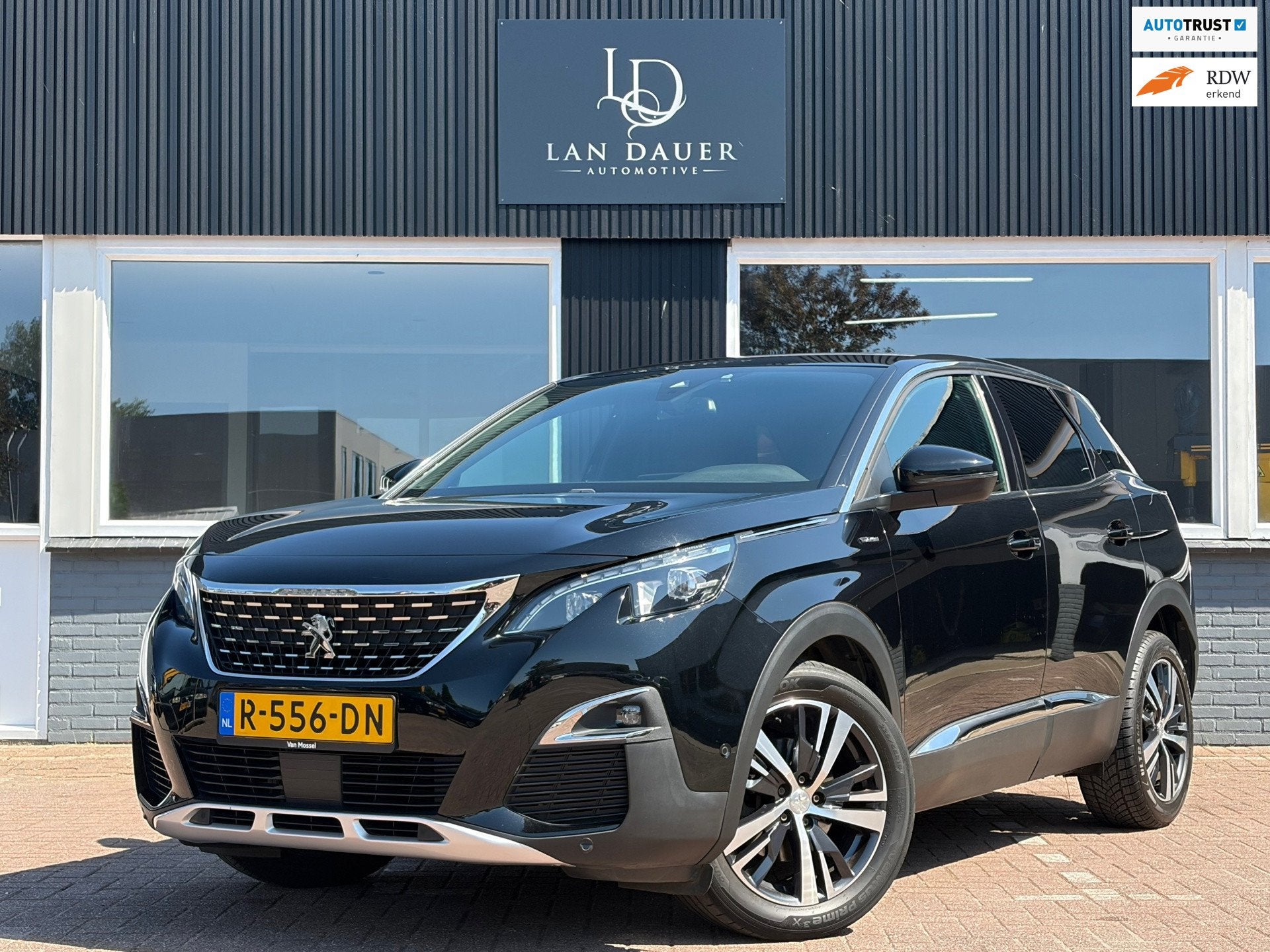 Peugeot 3008 1.2 PureTech GT Line / Automaat / Camera !, Gebruikt, 1199 cc, Zwart, 1245 kg