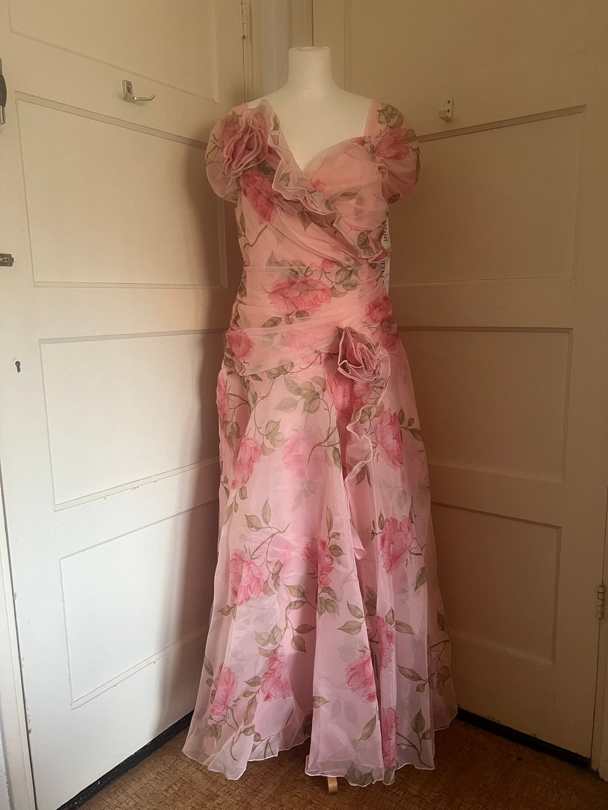Maxi galajurk met bloemenprint, Ophalen of Verzenden, Zo goed als nieuw, Maat 38/40 (M), Galajurk