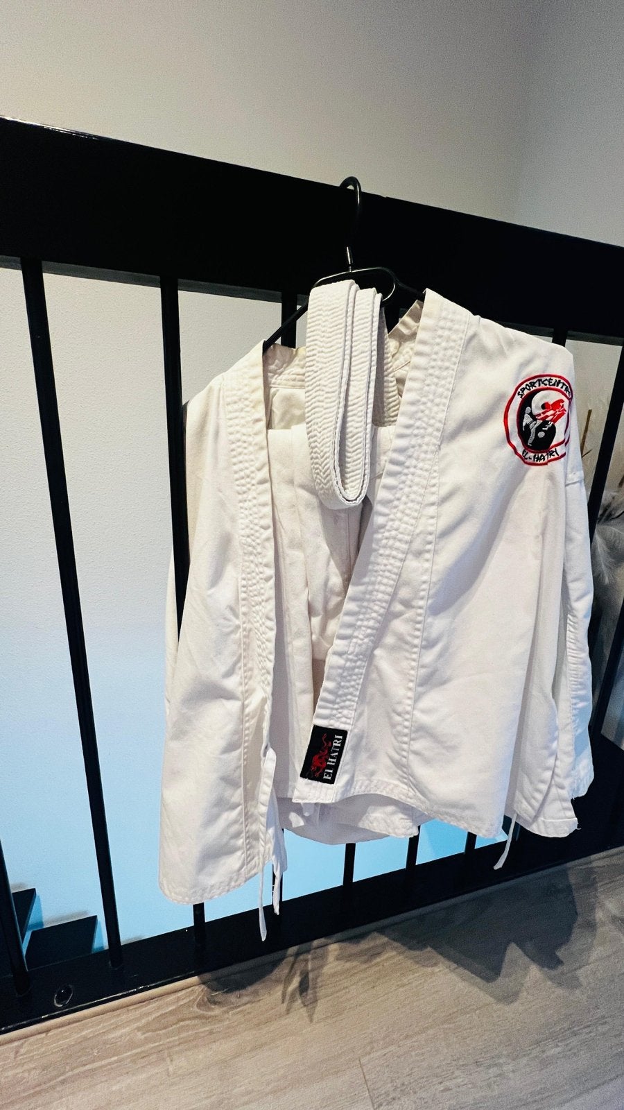 Karate uniform Elahtri - Maat 122/128, Gebruikt, Maat XS of kleiner, Vechtsportpak, Ophalen of Verzenden