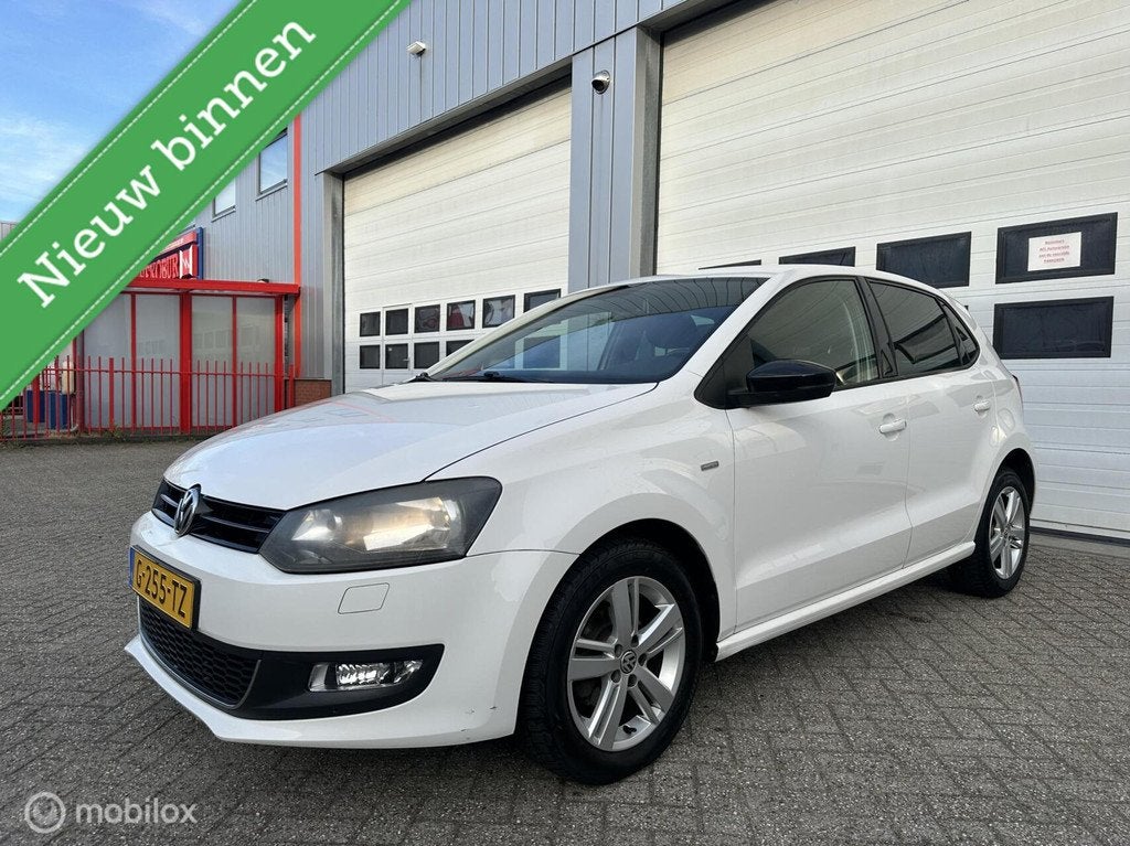 Volkswagen Polo 1.2 TSI Match/5-Drs/Automaat/Airco/Cruise, Auto's, Volkswagen, Euro 5, 4 cilinders, Wit, Leder