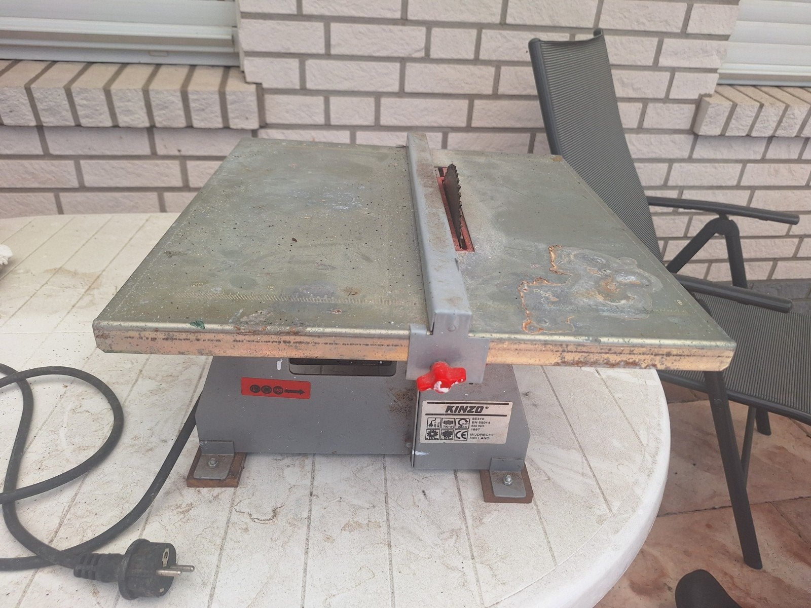 Zaagtafel Kinzo met 6 cirkelzagen - Ophalen Emmen-Compascuum, Ophalen, Gebruikt, Cirkelzaag, Kinzo
