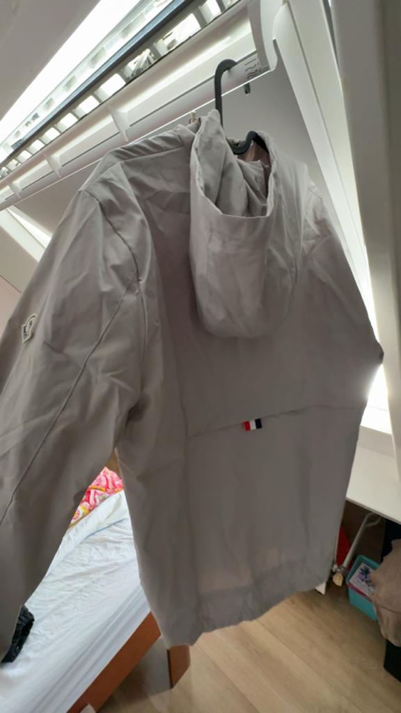 Moncler jas zo goed als nieuw met etiket, Kleding | Heren, Jassen | Zomer, Zo goed als nieuw, Overige maten, Zwart, Ophalen of Verzenden