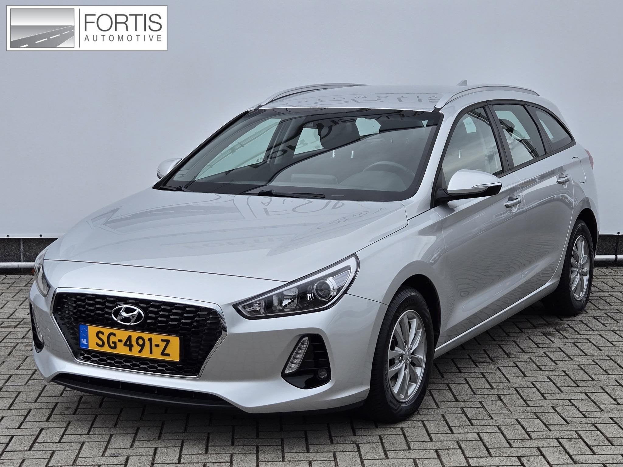 Hyundai i30 Wagon 1.4 T-GDI Comfort 140PK| Trekhaak 1400kg|, Stof, Euro 6, 4 cilinders, Origineel Nederlands
