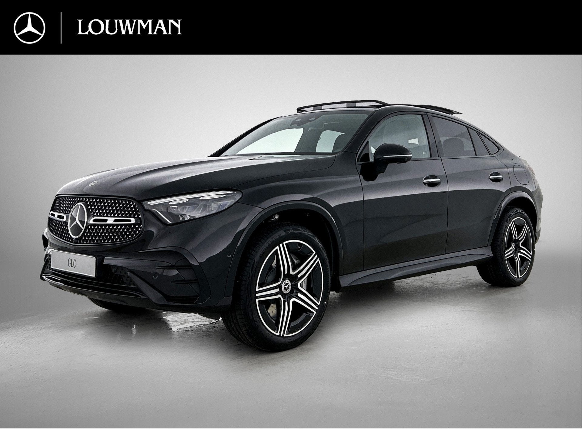 Mercedes-Benz GLC Coupé 300 e 4MATIC Sport Edition | Premiu, Auto's, Mercedes-Benz, Automaat, Zwart, Zwart, Plug-in hybride