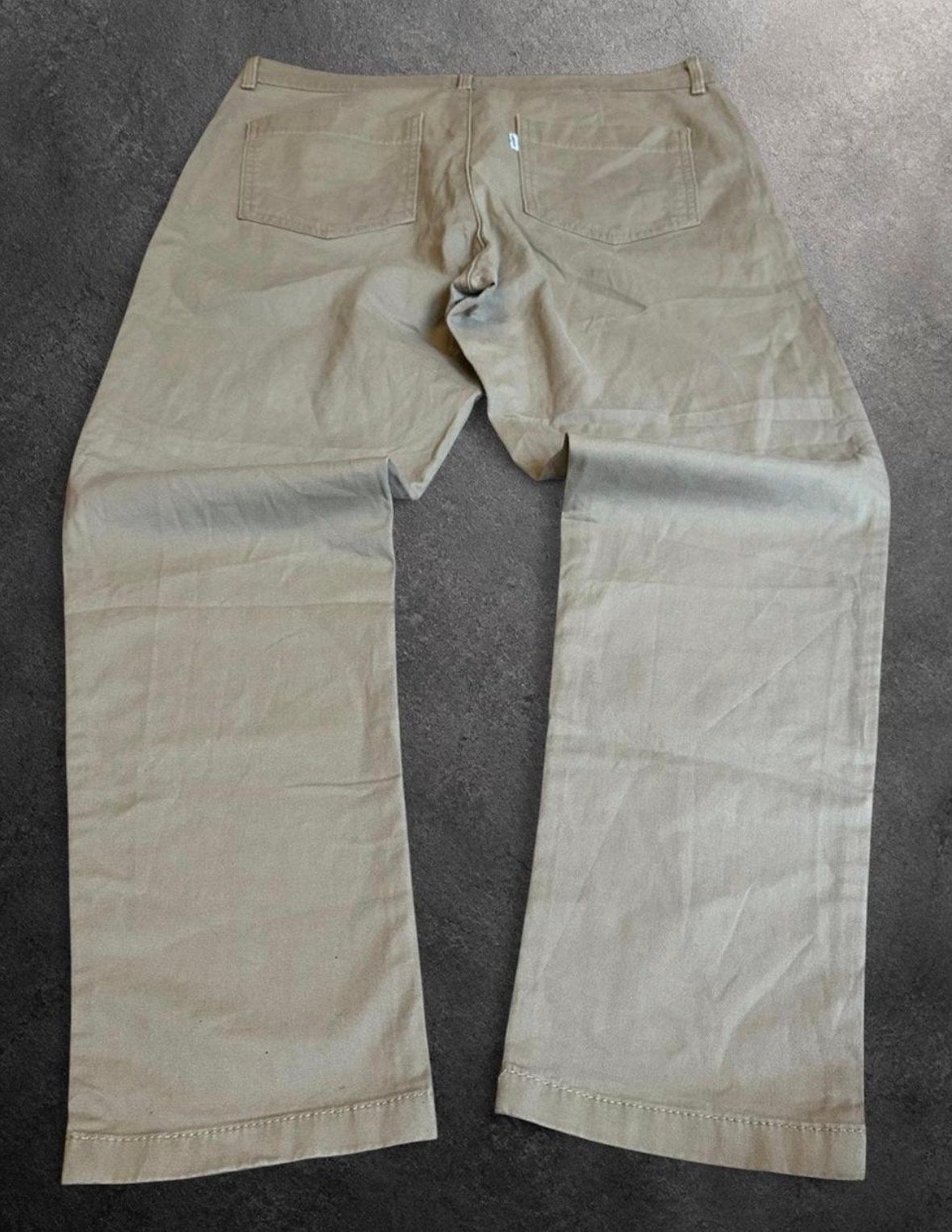 Levi's Chino Broek Beige Khaki Straight Fit W34 L28, Ophalen of Verzenden, Gedragen, Overige maten, Beige