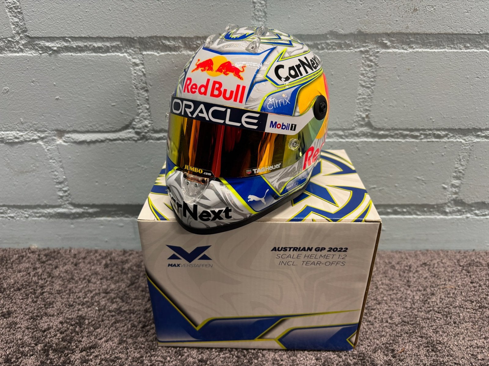 Max verstappen helm 1:2 oostenrijk 2022, Ophalen of Verzenden, Zo goed als nieuw, Formule 1