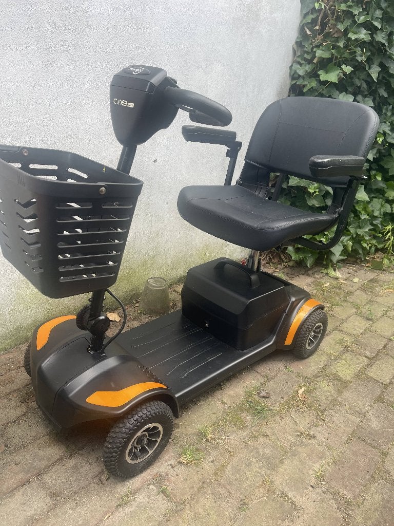 scootmobiel opvouwbaar Mango one air +, Diversen, Brommobielen en Scootmobielen, Zo goed als nieuw, Mango, 26 t/m 35 km, 10 km/u of minder