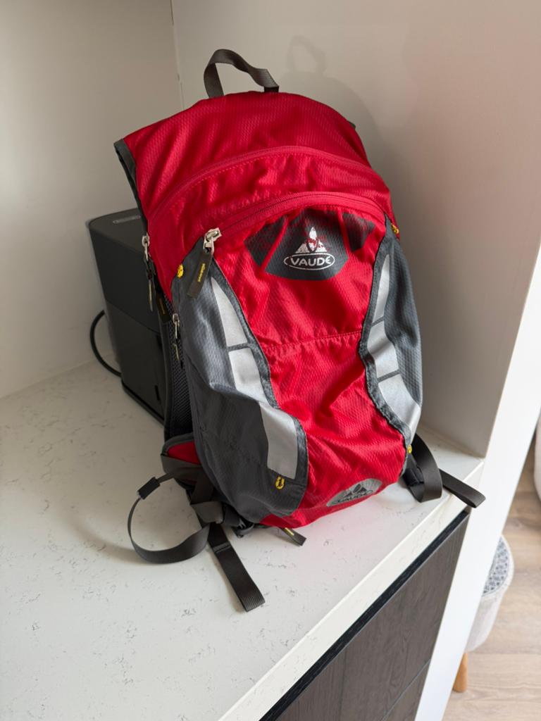 Vaude Cluster Air 10+3 rugzak (13 liter), 25 tot 40 cm, Zo goed als nieuw, Waterdicht, Ophalen