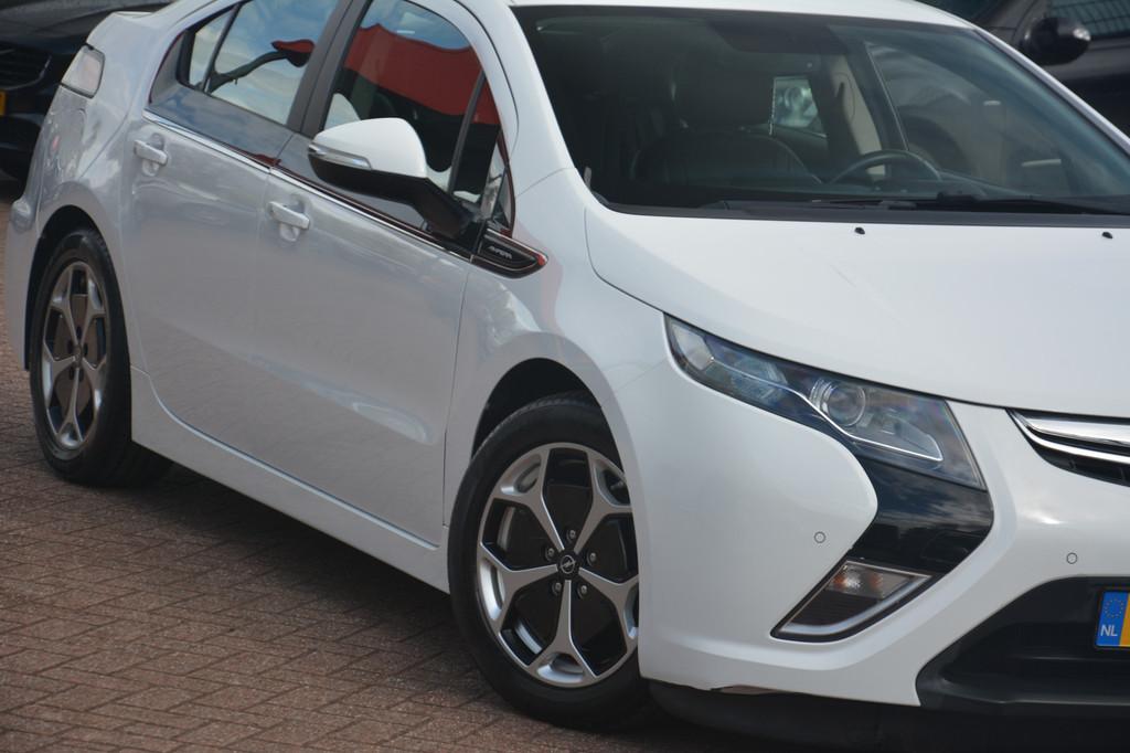 Opel Ampera 1.4 | Navigatie | Camera | Bose | Leer | Stoelve, Euro 5, 4 cilinders, 4 stoelen, Wit