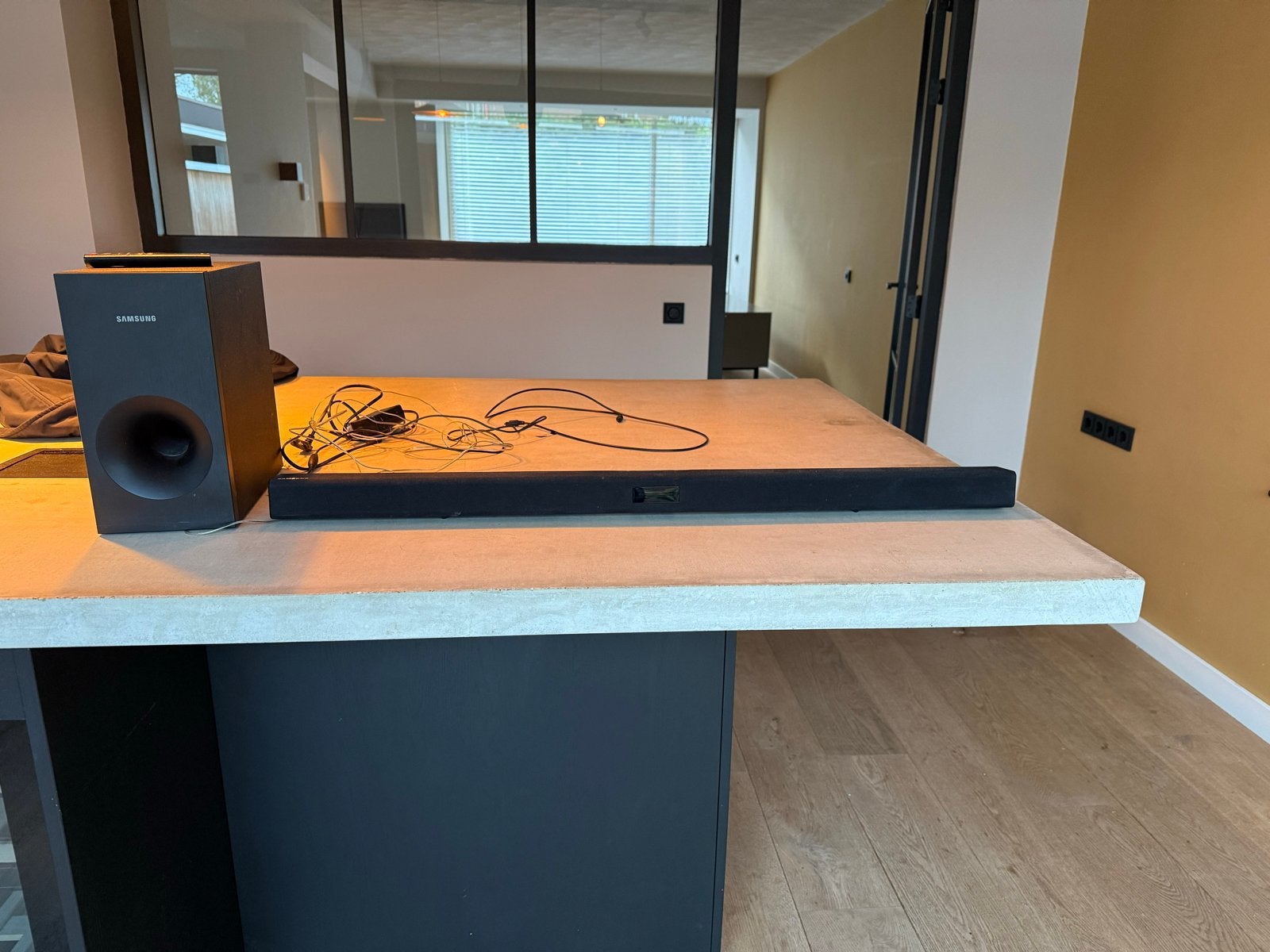 Samsung Soundbar met Subwoofer - Uitstekende Staat, Ophalen, Met externe subwoofer, Zo goed als nieuw