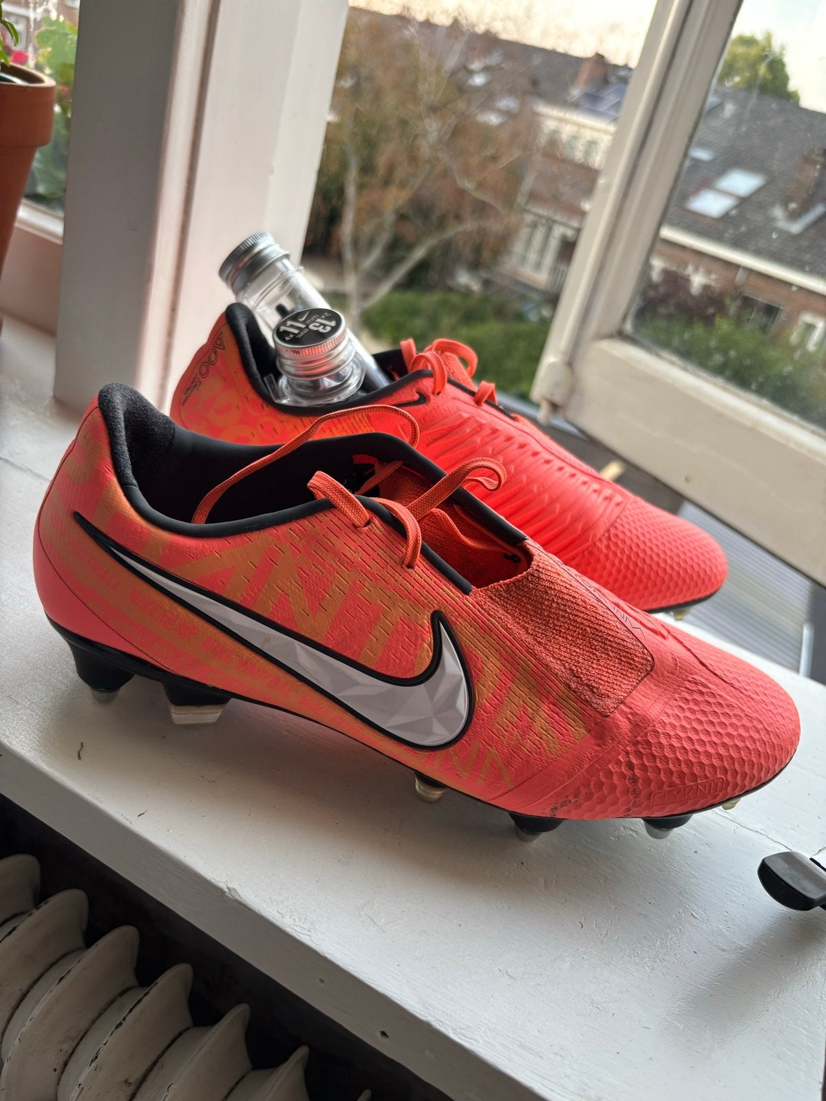 Nike Phantom Venom voetbalschoenen (ijzeren nop) - Maat 38.5, Schoenen, Ophalen of Verzenden, Zo goed als nieuw, Maat S