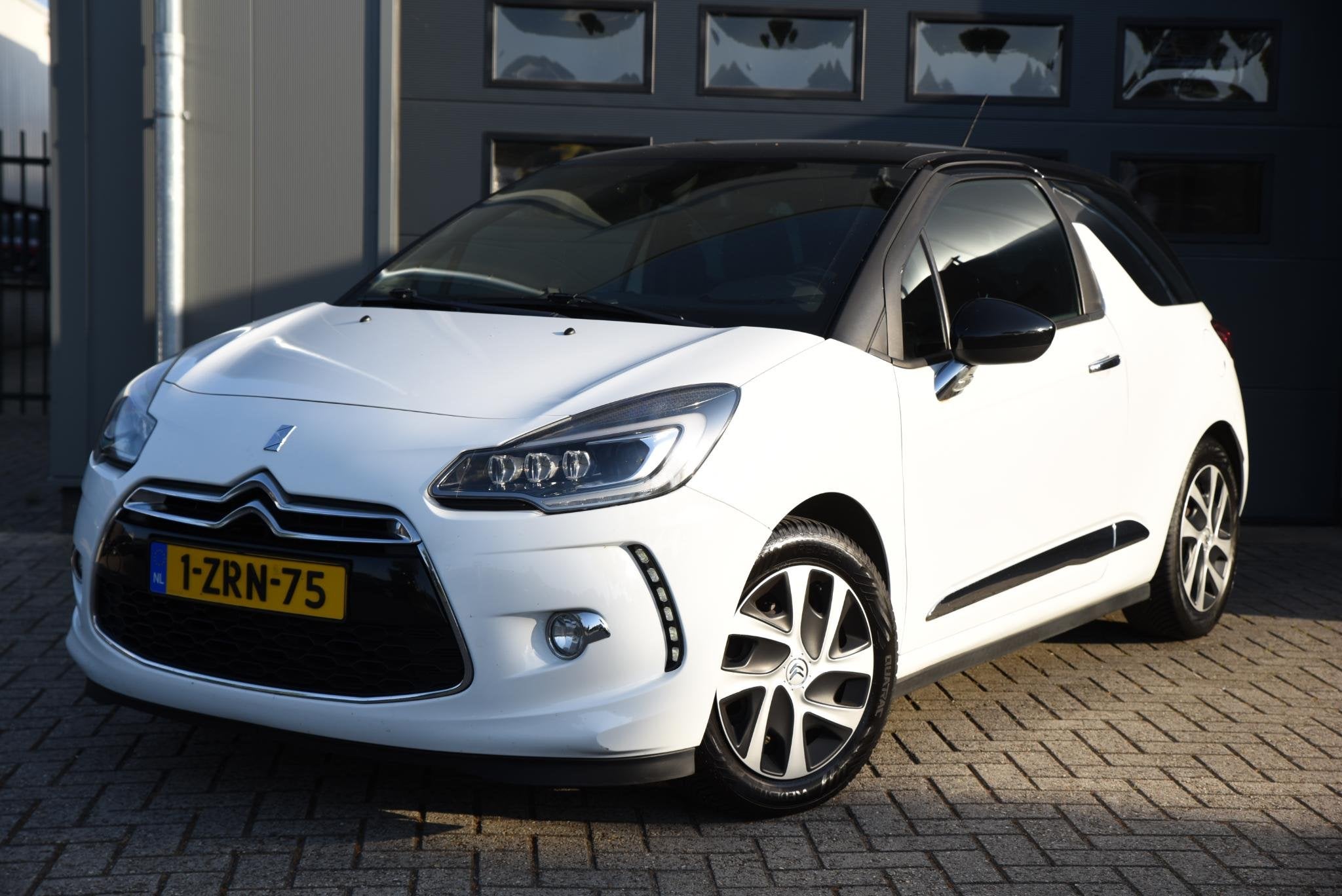 Citroen DS3 1.2 PureTech Business, Auto's, Voorwielaandrijving, Stof, Gebruikt, 1199 cc